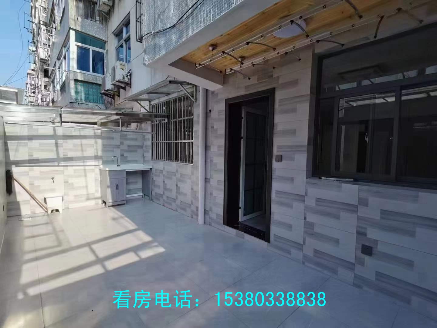 高郵玉帶園二手房，一樓帶院子養(yǎng)老房， 獨(dú)立大門頭，精裝兩房