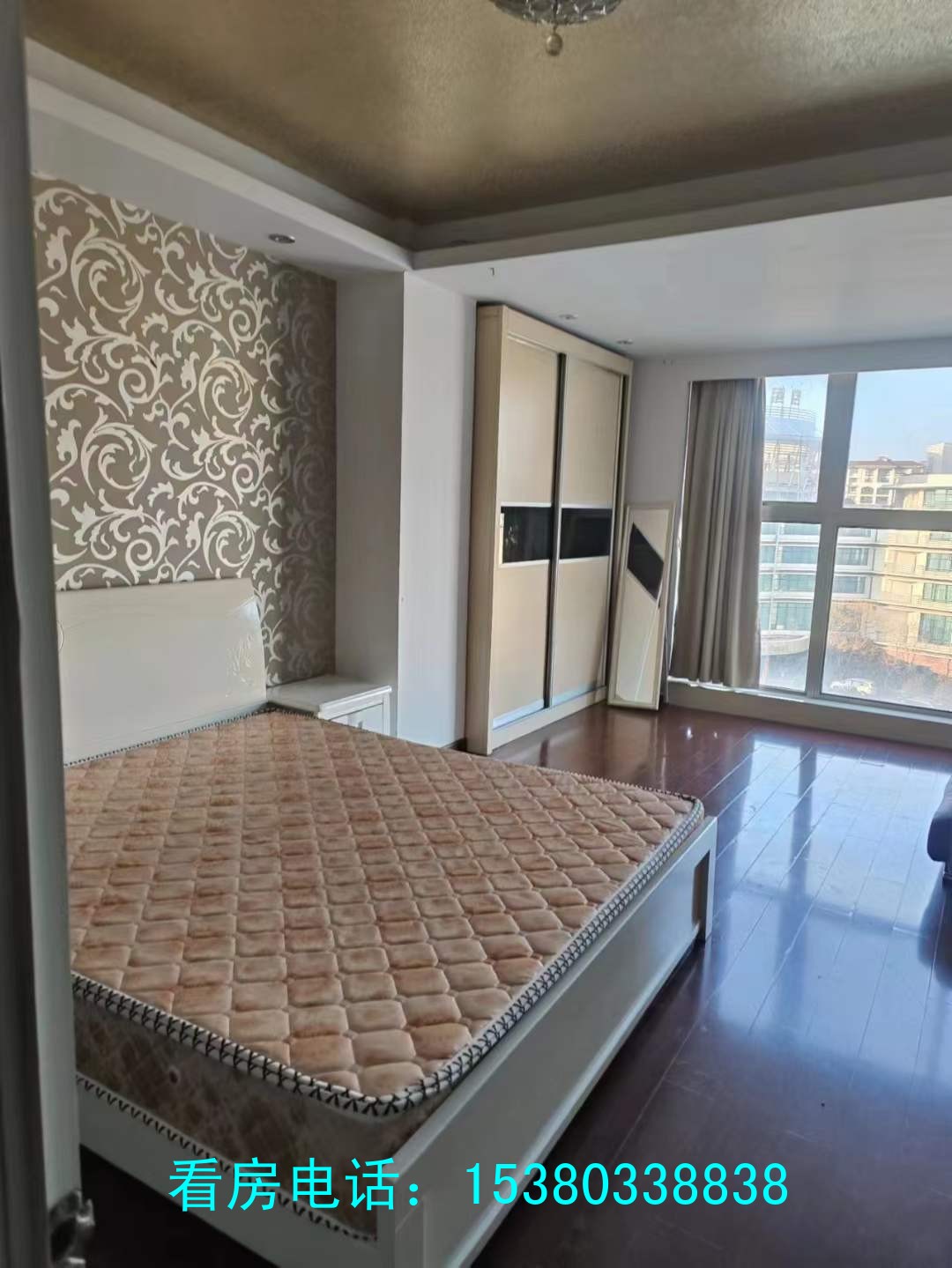 高郵加洲酒店對(duì)面，麗晶會(huì)公寓，電梯精裝 設(shè)施齊 拎包入住
