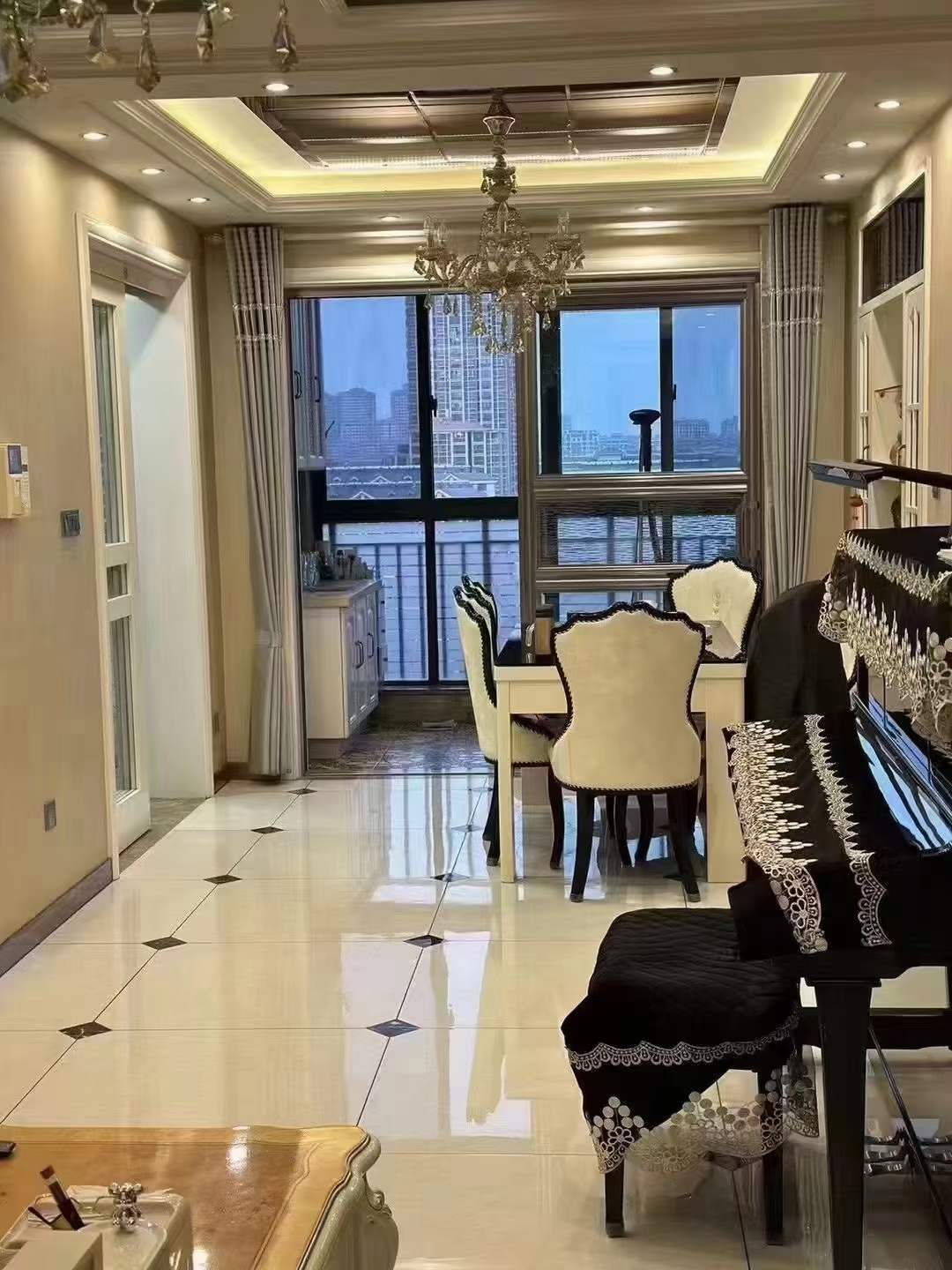 高郵世貿(mào)附近 陸宇中央郡電梯洋房，豪裝兩房 南北通透
