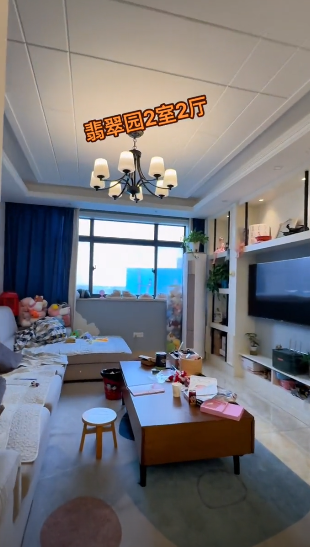 急售！高郵世貿(mào)附近，翡翠園電梯婚裝兩房，提包入住，陽光好