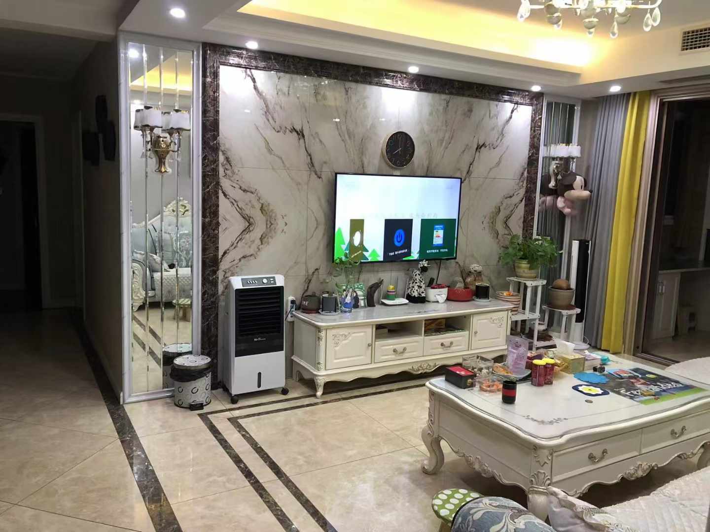出租 高郵贊化附近 九龍灣電梯房歐式豪裝三房雙衛(wèi)，拎包入住
