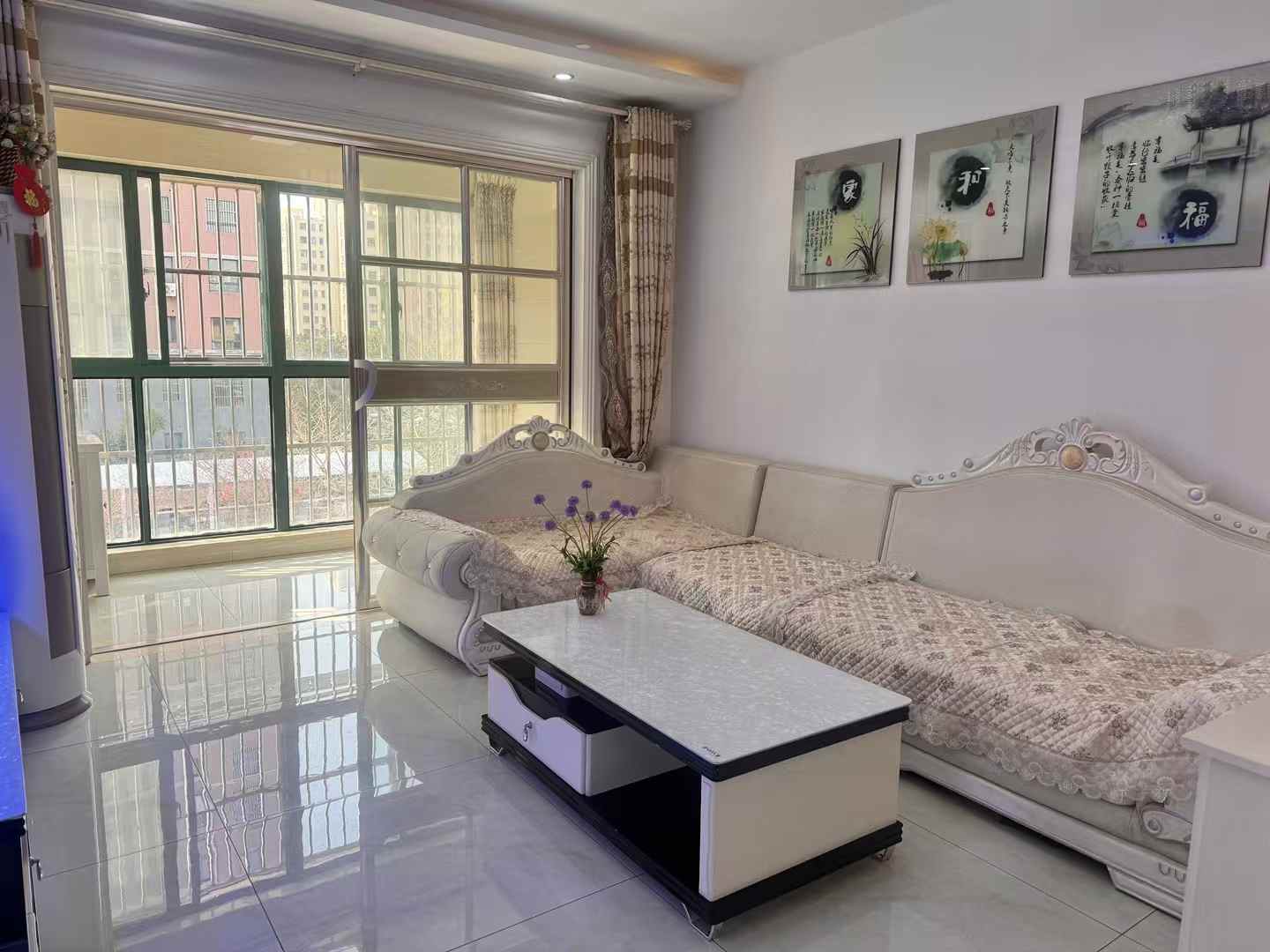 高郵秦郵實(shí)小附近，豐澤名居電梯精裝兩房，拎包入住