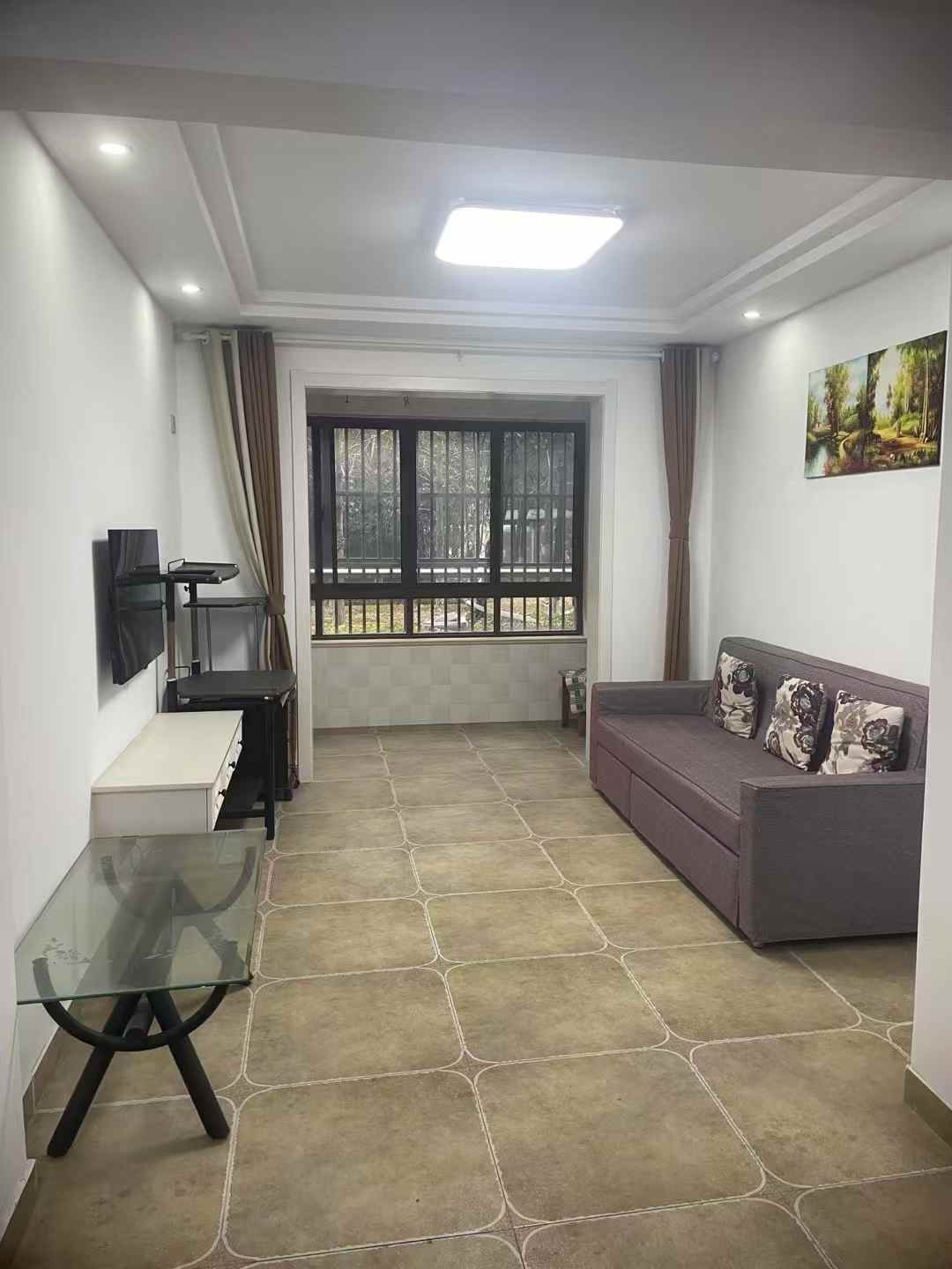 高郵南海中學(xué)對(duì)面，德才園精裝兩房，家電齊全拎包入住