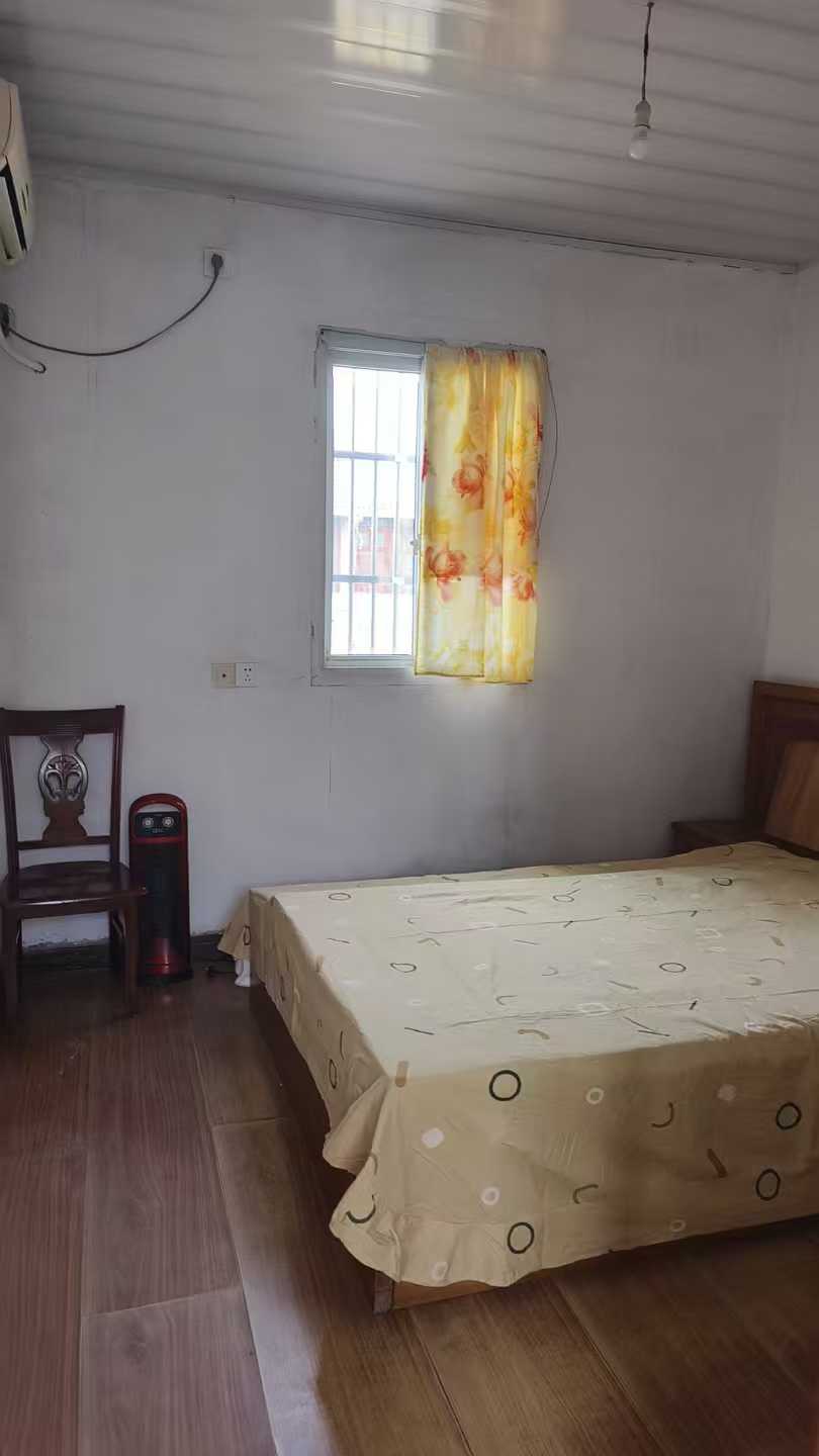 高郵北門大街御碼頭附近，家裝兩房，陽(yáng)光好，提包入住